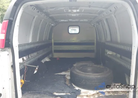 2009 Chevrolet Express 2500 Work Van from USA, damaged, VIN 1GCGG25C591130050